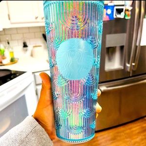 Starbucks Spring 2022 Mermaid Tail Cold Cup - 24oz - Iridescent Tumbler